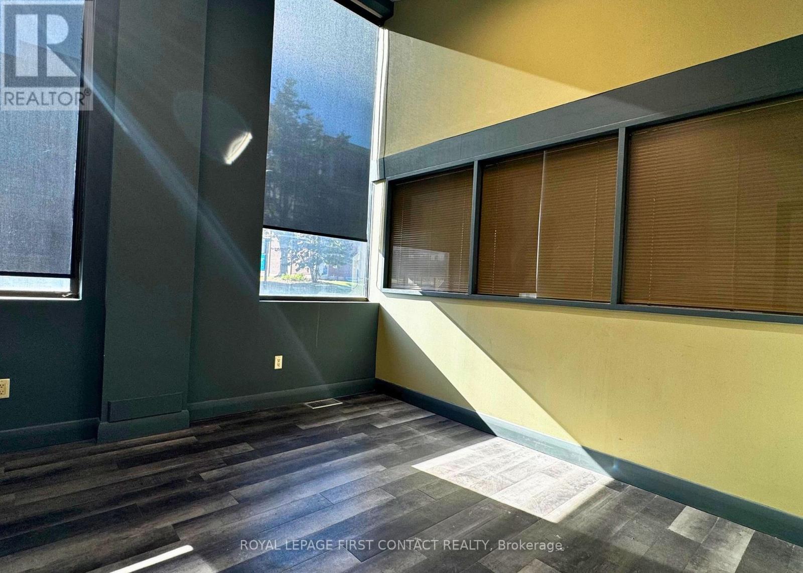 102 - 135 Bayfield Street, Barrie, Ontario  L4M 3B3 - Photo 25 - S12733190