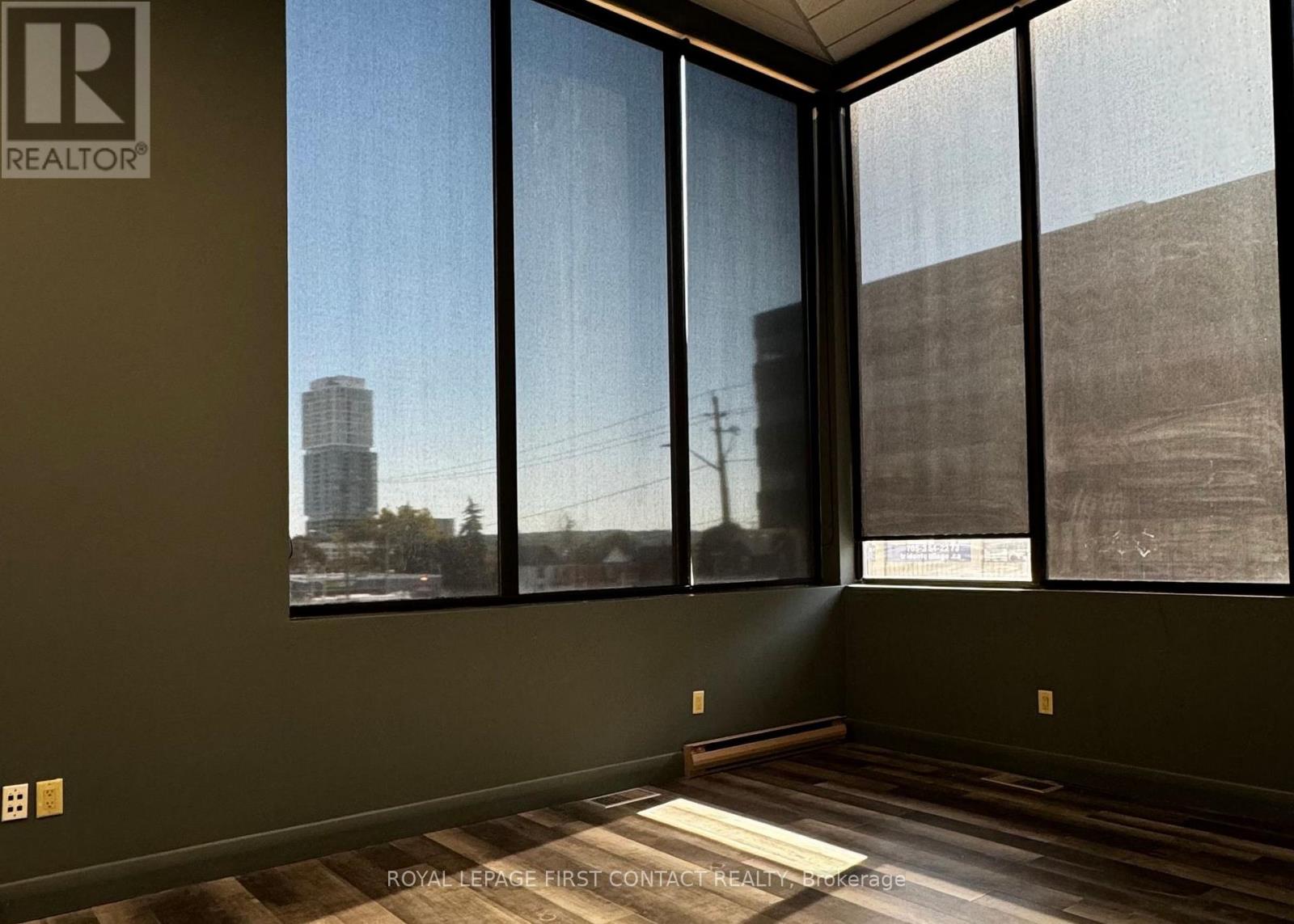 102 - 135 Bayfield Street, Barrie, Ontario  L4M 3B3 - Photo 26 - S12733190