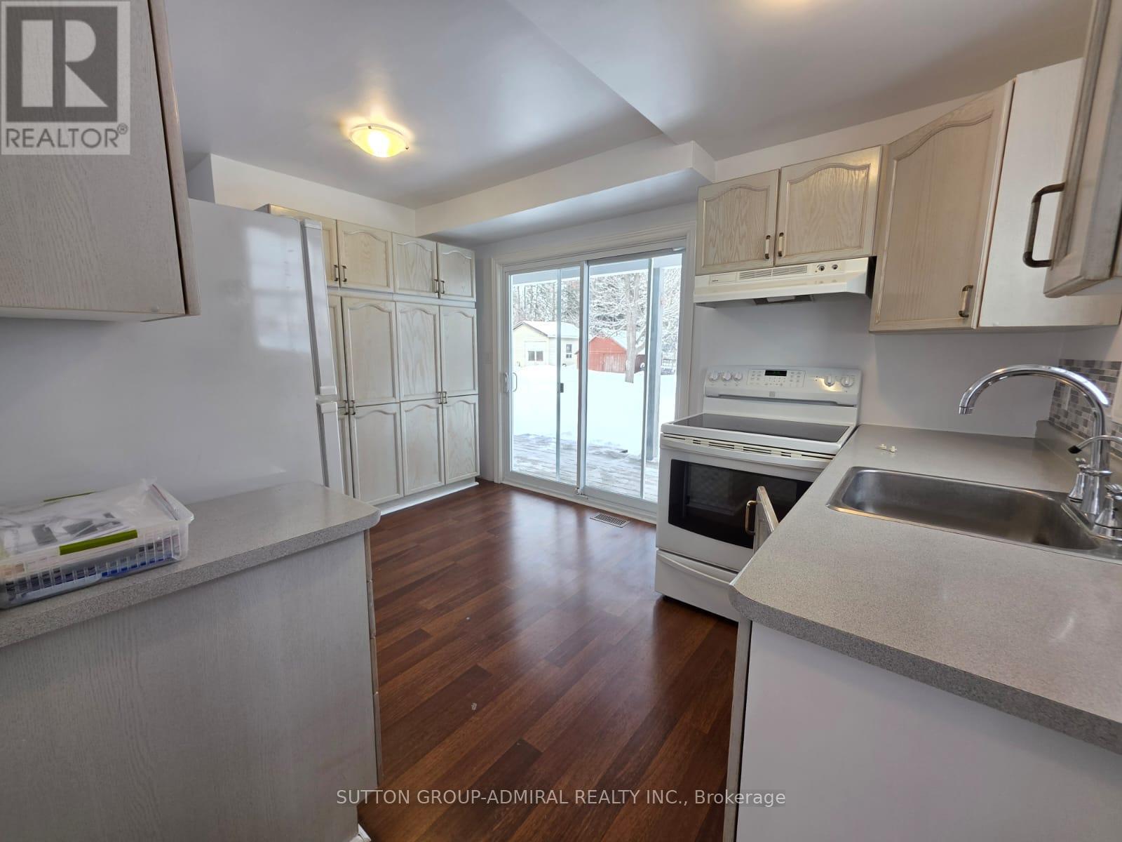 1143 Bayfield Street, Springwater, Ontario  L9X 0N6 - Photo 15 - S12733286