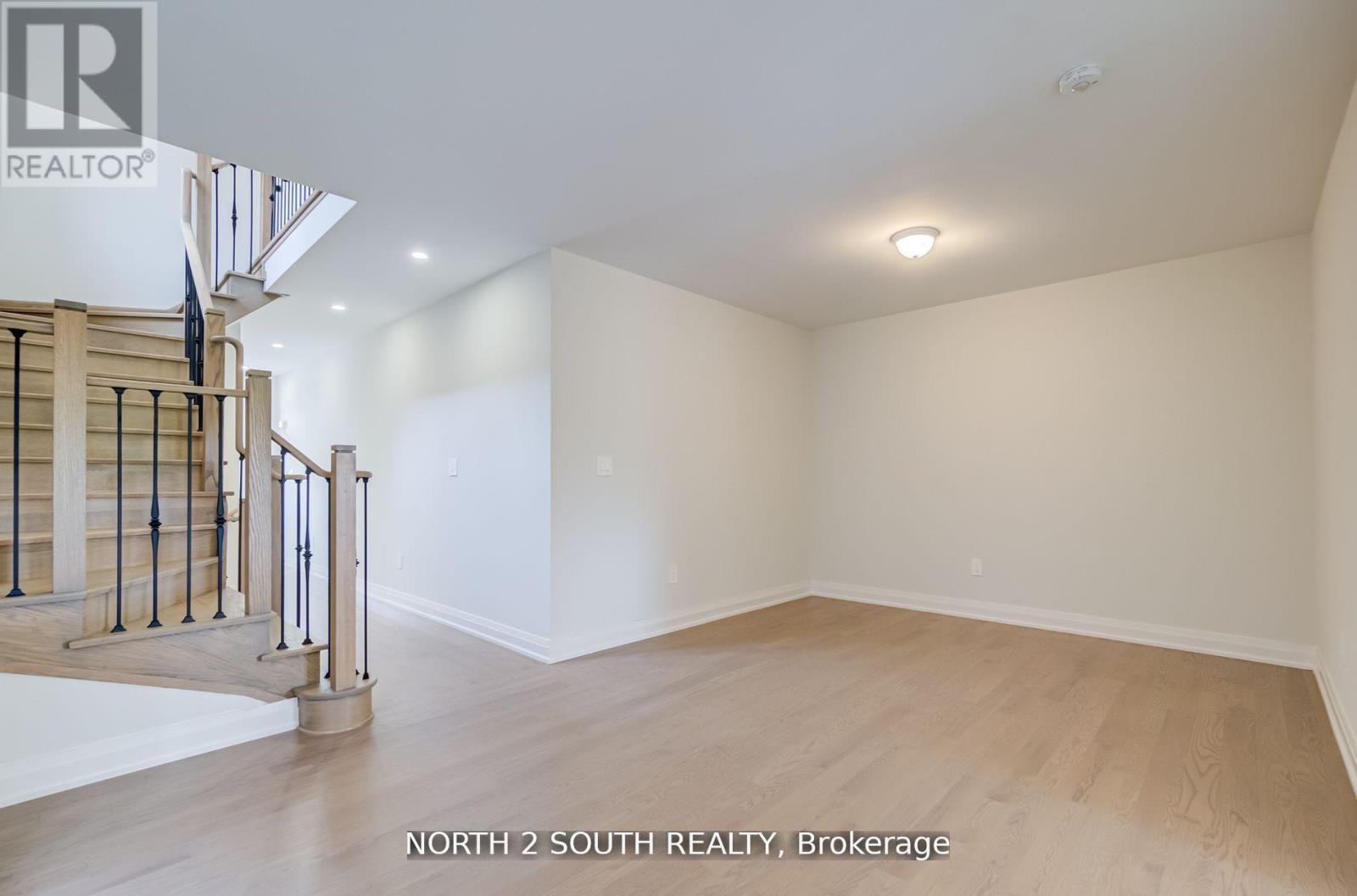 34 Virro Court, Vaughan, Ontario  L4H 5G5 - Photo 5 - N12732204