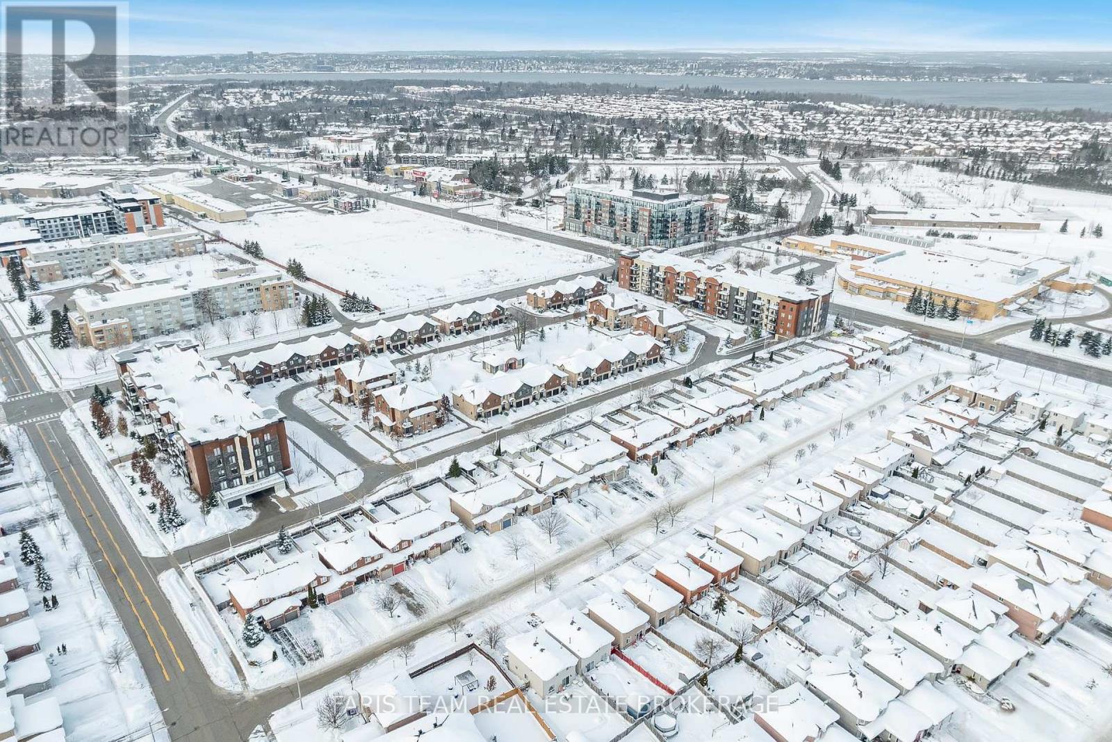 28 Raymond Crescent, Barrie, Ontario  L4N 0V4 - Photo 24 - S12638014