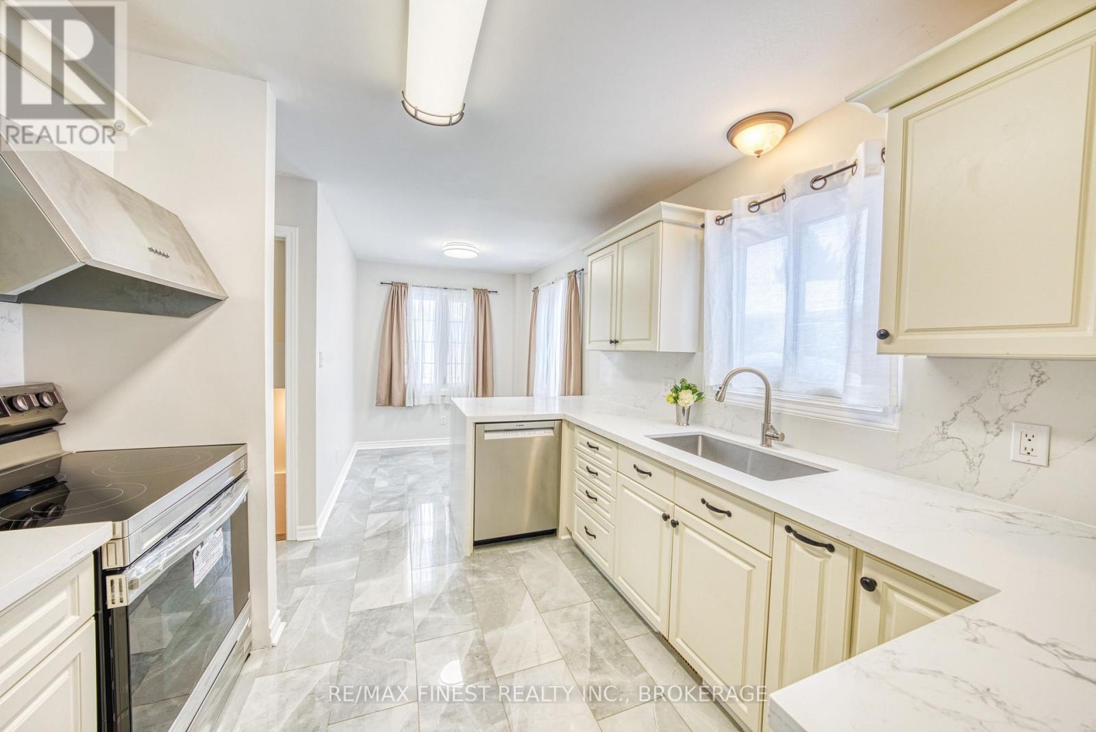 691 Muirfield Crescent, Kingston, Ontario  K7M 8E7 - Photo 10 - X12723620