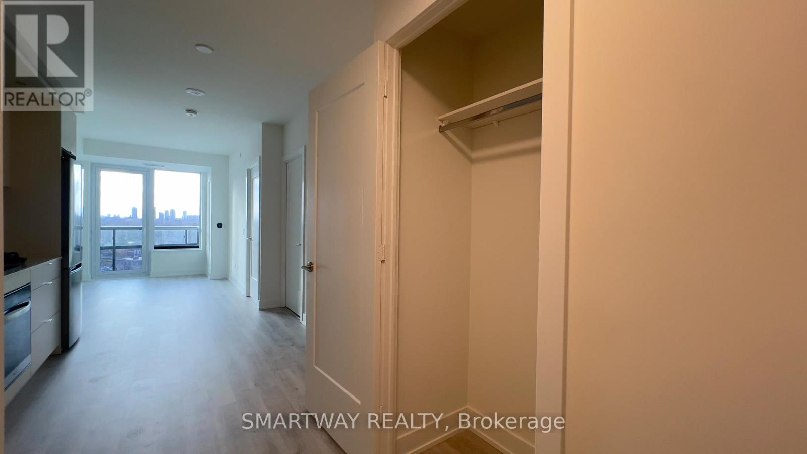 1208 - 60 Central Park Roadway, Toronto, Ontario  M9A 0E6 - Photo 14 - W12733126