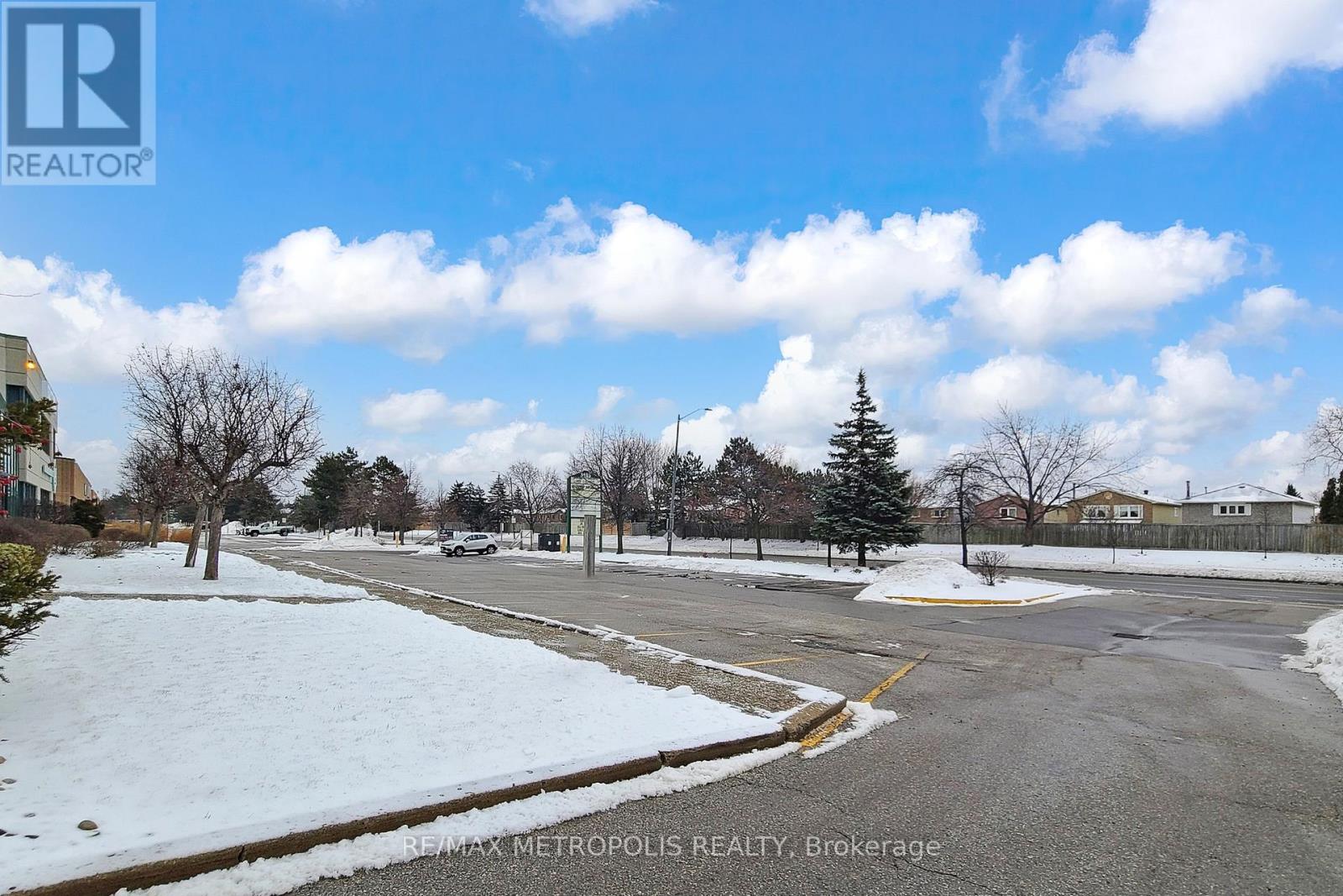 3c - 3185 Unity Drive, Mississauga, Ontario  L5L 4L4 - Photo 2 - W12733168