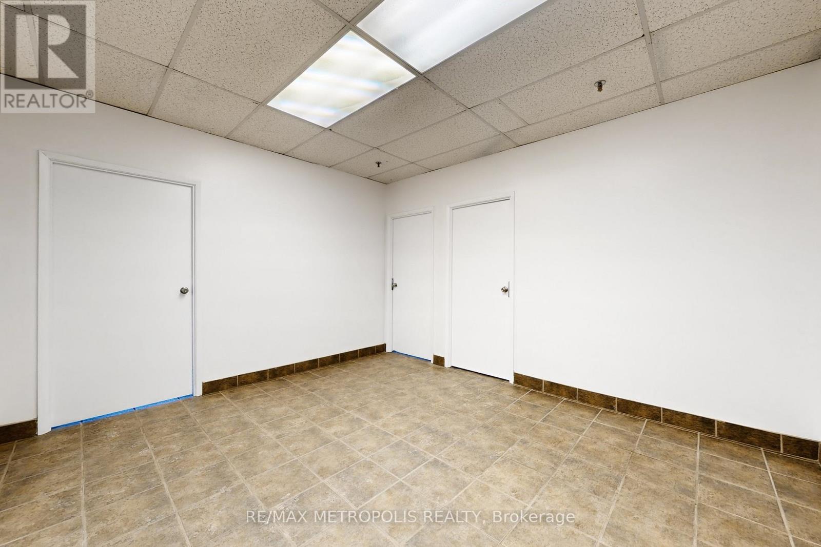 3c - 3185 Unity Drive, Mississauga, Ontario  L5L 4L4 - Photo 4 - W12733168