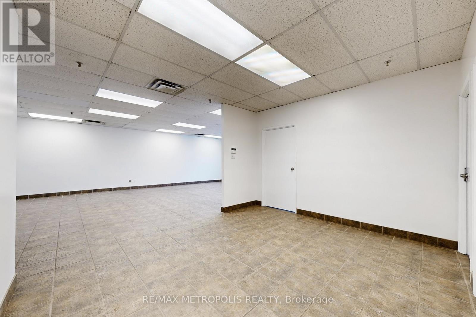 3c - 3185 Unity Drive, Mississauga, Ontario  L5L 4L4 - Photo 7 - W12733168