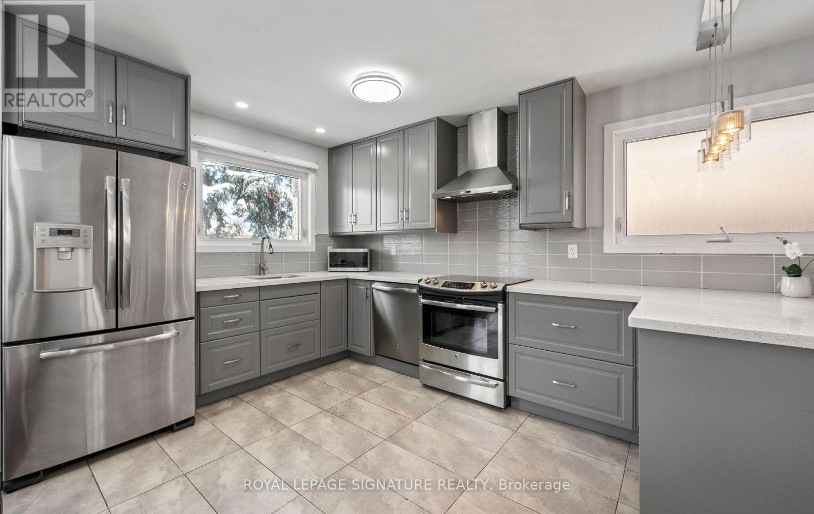 73 Watson Crescent, Brampton, Ontario  L6W 1E5 - Photo 10 - W12733198