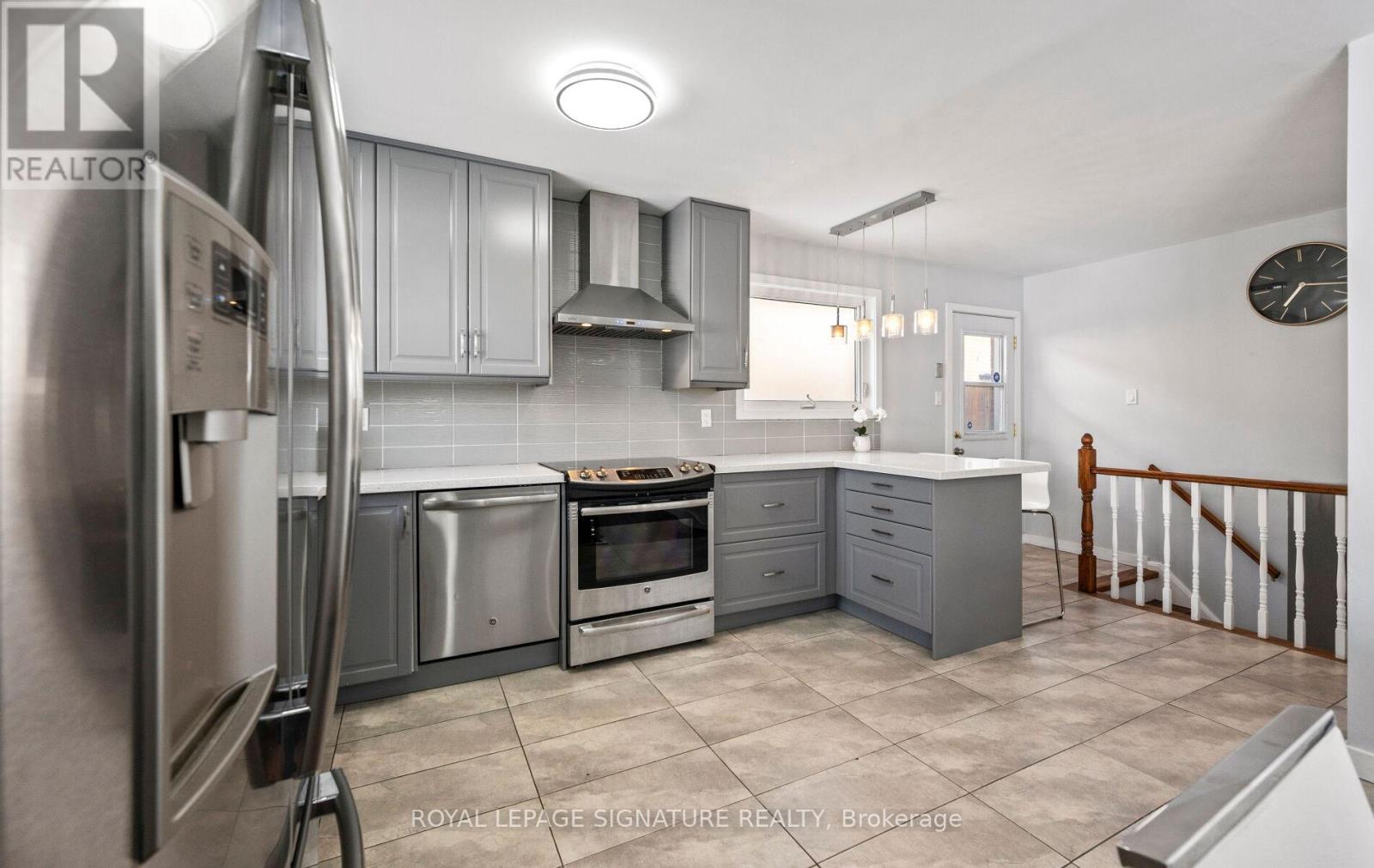 73 Watson Crescent, Brampton, Ontario  L6W 1E5 - Photo 11 - W12733198