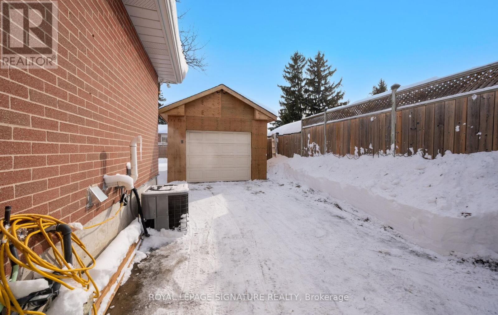 73 Watson Crescent, Brampton, Ontario  L6W 1E5 - Photo 24 - W12733198