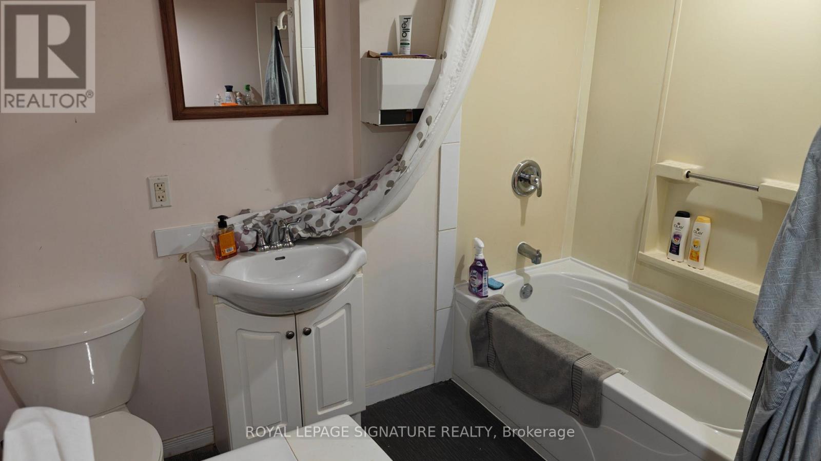 840 Brown's Line, Toronto, Ontario  M8W 3W2 - Photo 10 - W12733256