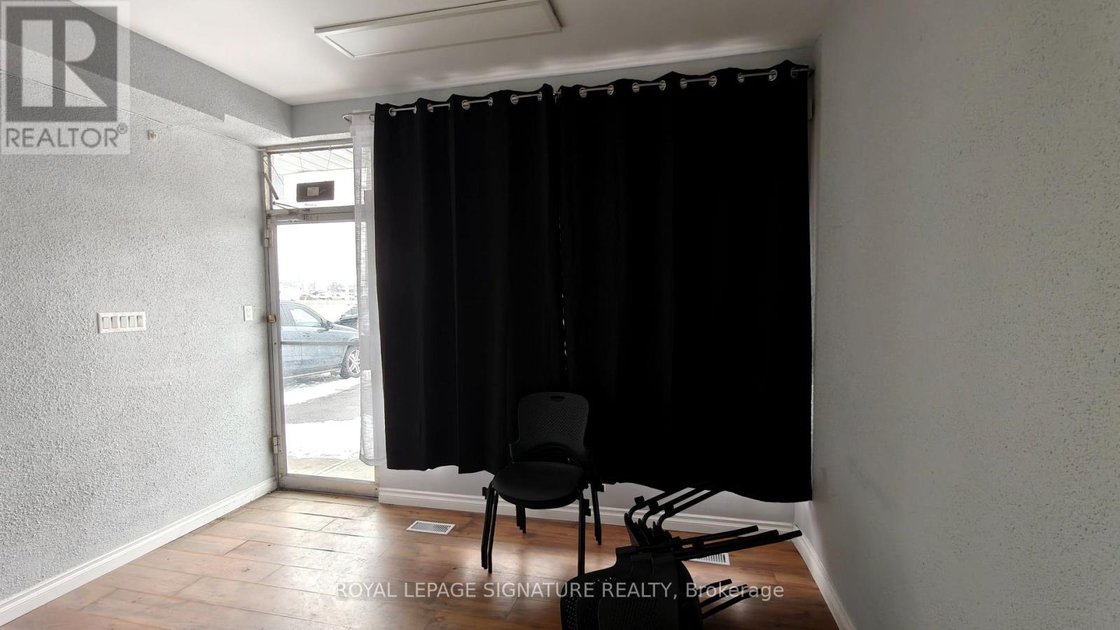 840 Brown's Line, Toronto, Ontario  M8W 3W2 - Photo 2 - W12733256