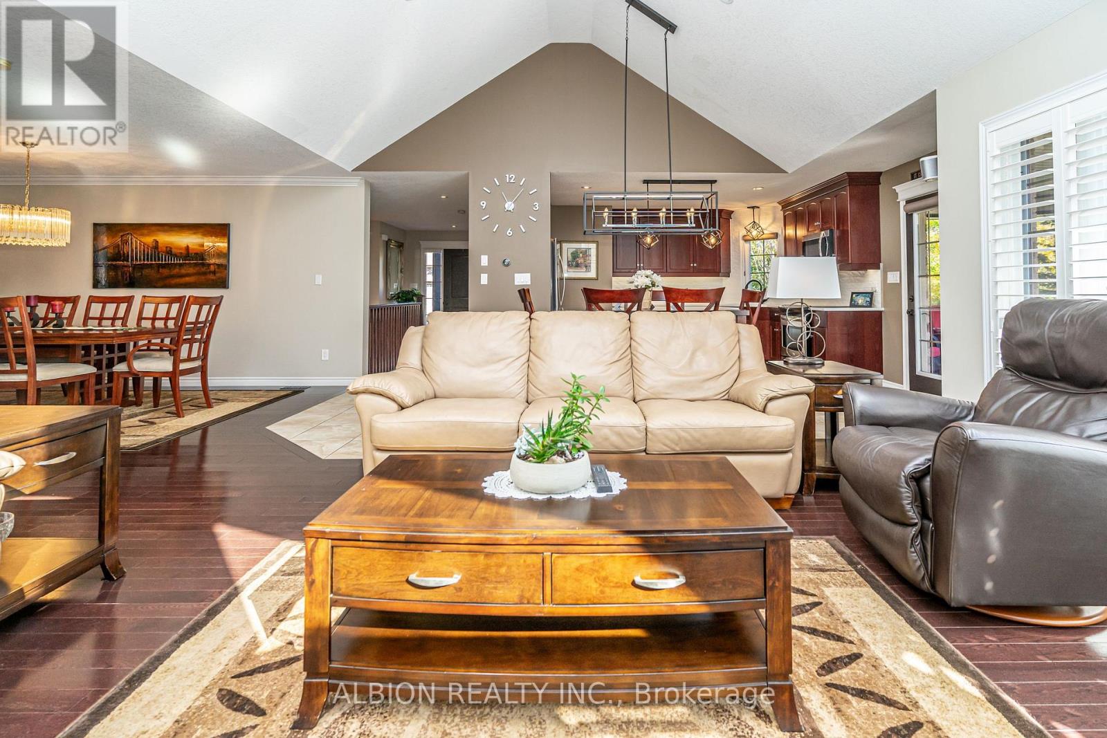 1 - 8 Reddington Drive, Caledon, Ontario  L7E 4C3 - Photo 9 - W12733296