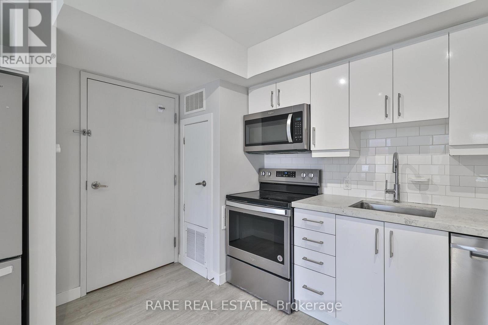 A - 592 Marlee Avenue, Toronto, Ontario  M6B 3J5 - Photo 10 - W12733312