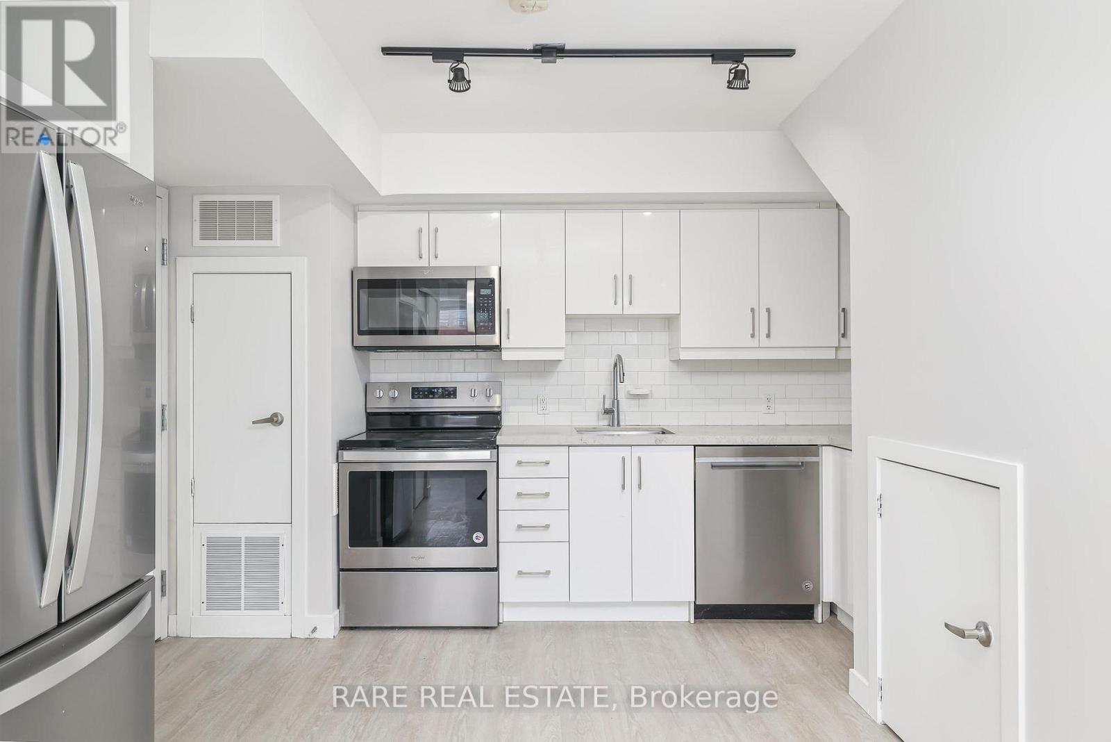 A - 592 Marlee Avenue, Toronto, Ontario  M6B 3J5 - Photo 7 - W12733312