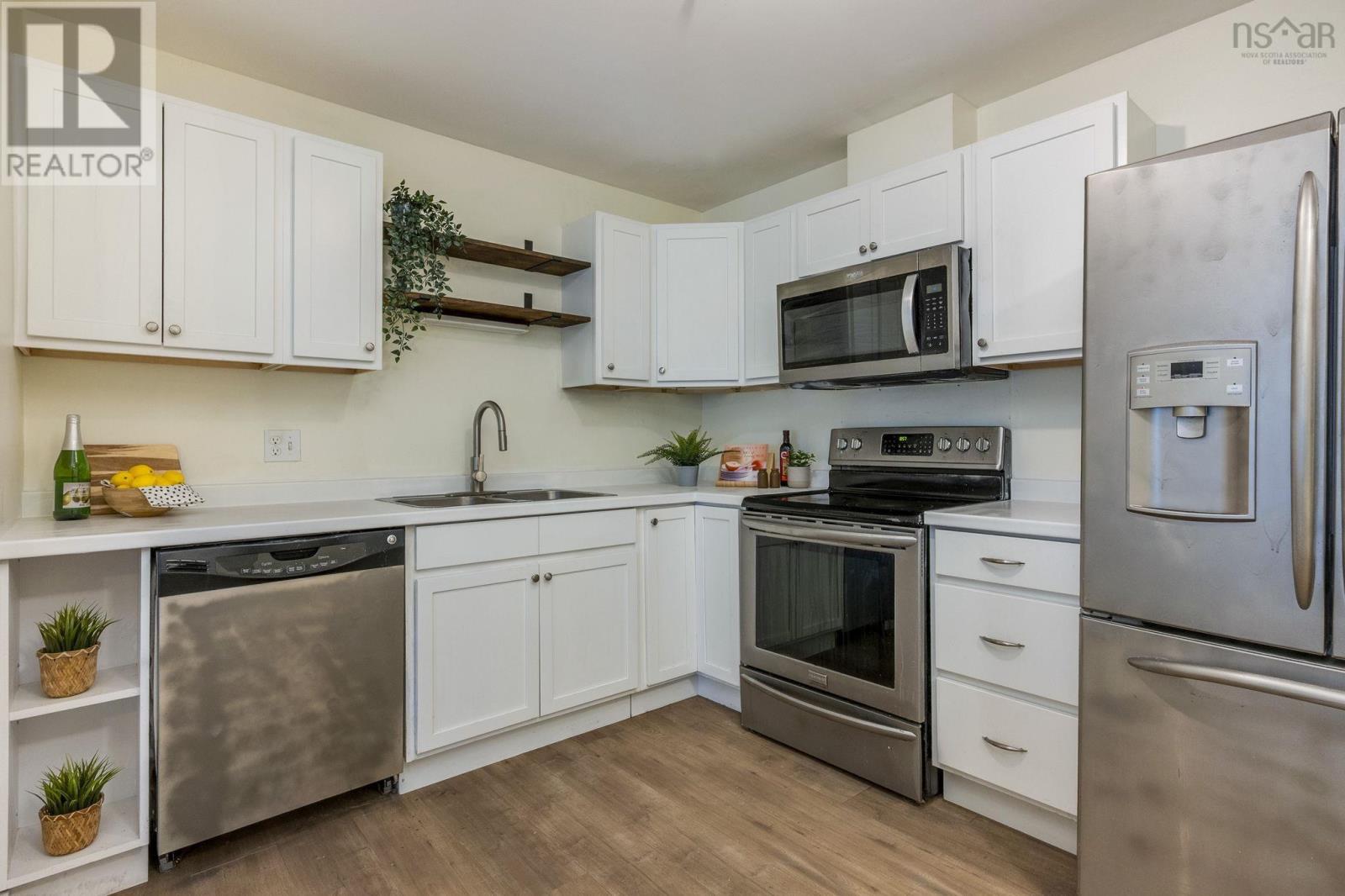 209 87 Kearney Lake Road, Halifax, Nova Scotia  B3M 4H1 - Photo 10 - 202600411