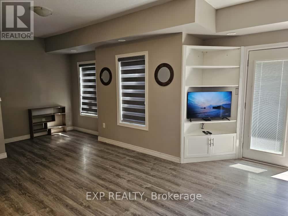 Unit A - 1110 Fairway Road N, Kitchener, Ontario  N2A 0J3 - Photo 4 - X12733234