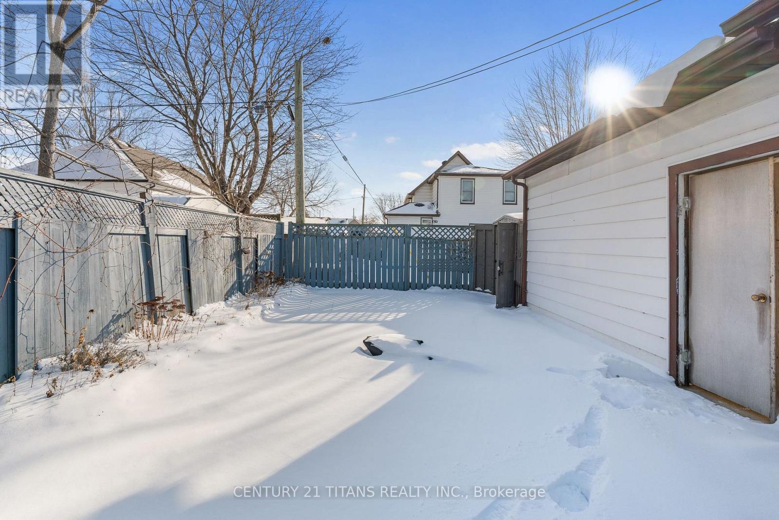 700 Wallace Street, Chatham-Kent, Ontario  N8A 1K2 - Photo 24 - X12733306