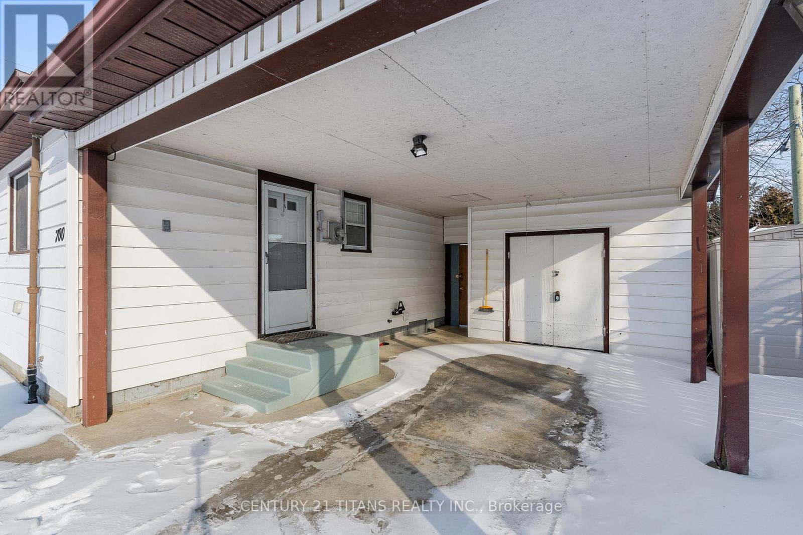 700 Wallace Street, Chatham-Kent, Ontario  N8A 1K2 - Photo 7 - X12733306