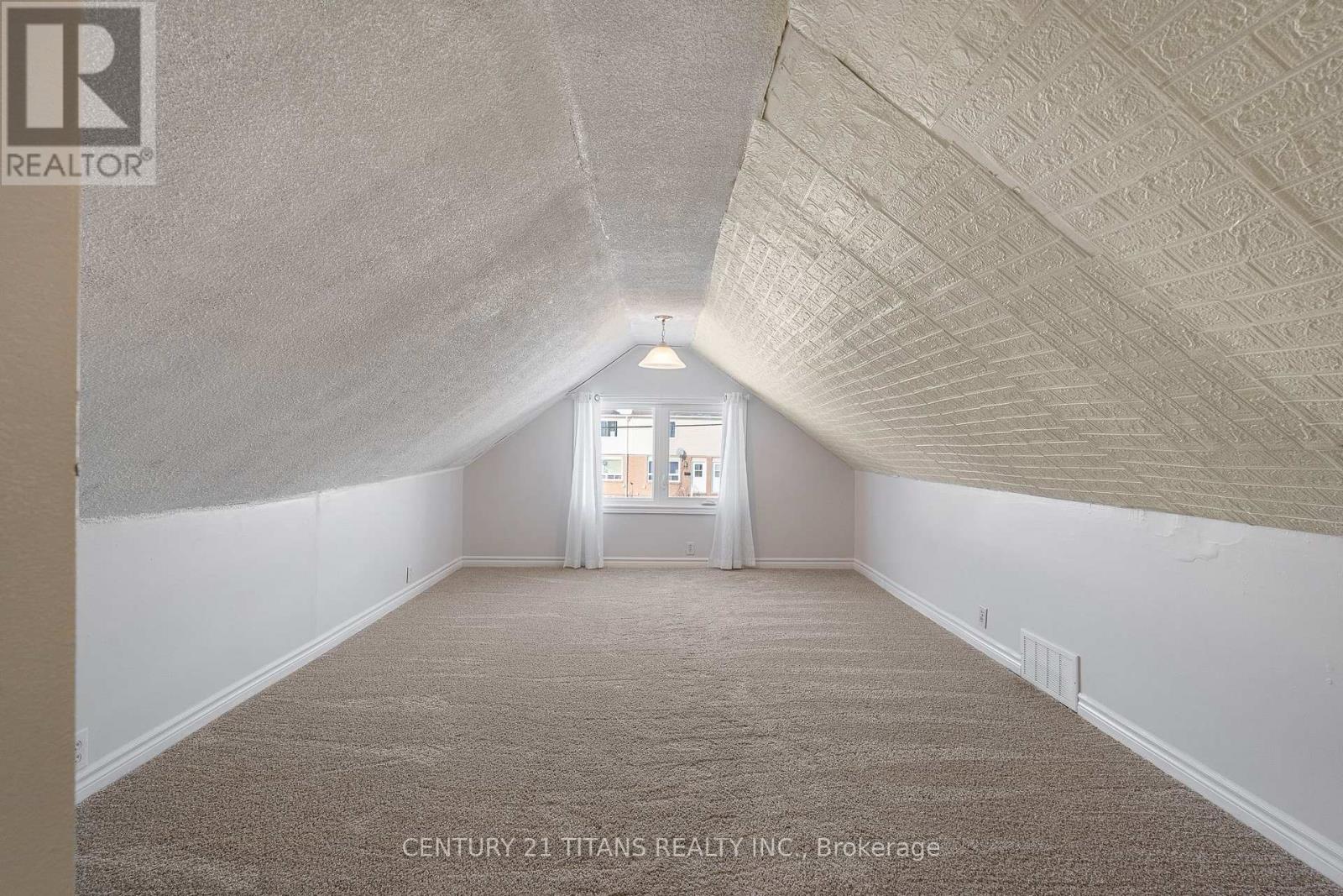 700 Wallace Street, Chatham-Kent, Ontario  N8A 1K2 - Photo 9 - X12733306