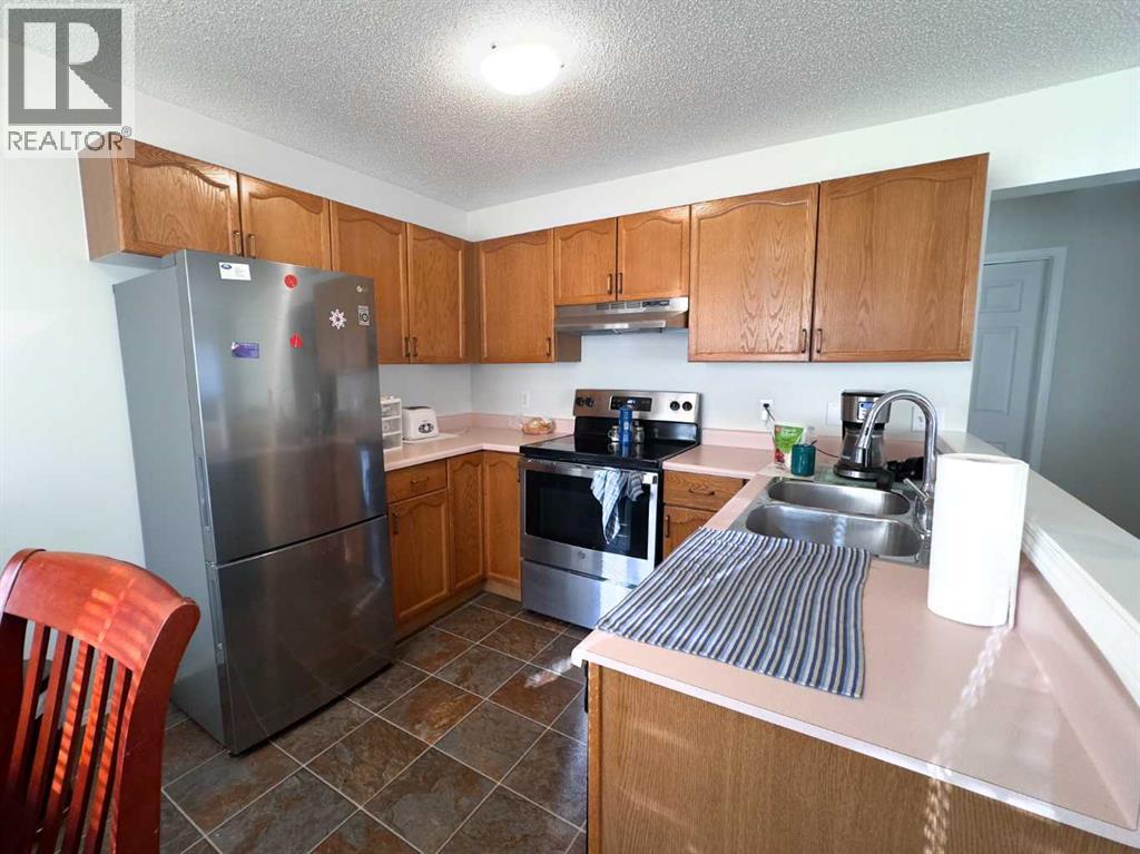 3 Alberta Avenue, Okotoks, Alberta  T1S 1J3 - Photo 5 - A2262219