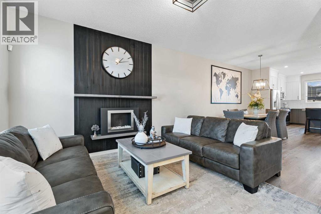 136 Dawson Drive, Chestermere, Alberta  T1X 1Z9 - Photo 5 - A2273877