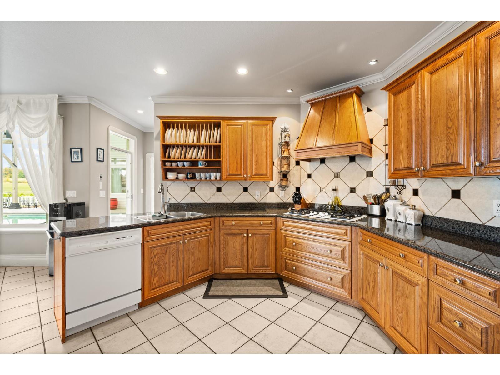 667 248 Street, Langley, British Columbia  V4W 2C2 - Photo 6 - R3069972