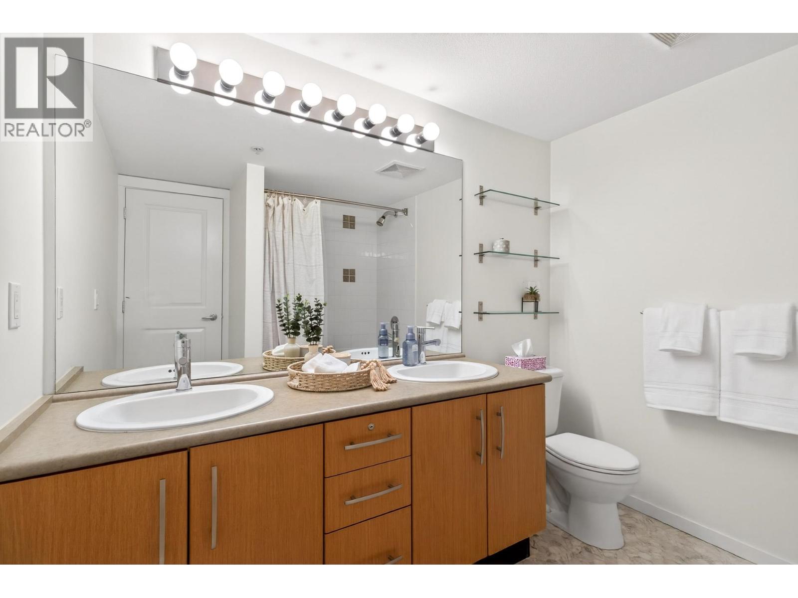 207 500 Klahanie Drive, Port Moody, British Columbia  V3H 5L1 - Photo 27 - R3082148