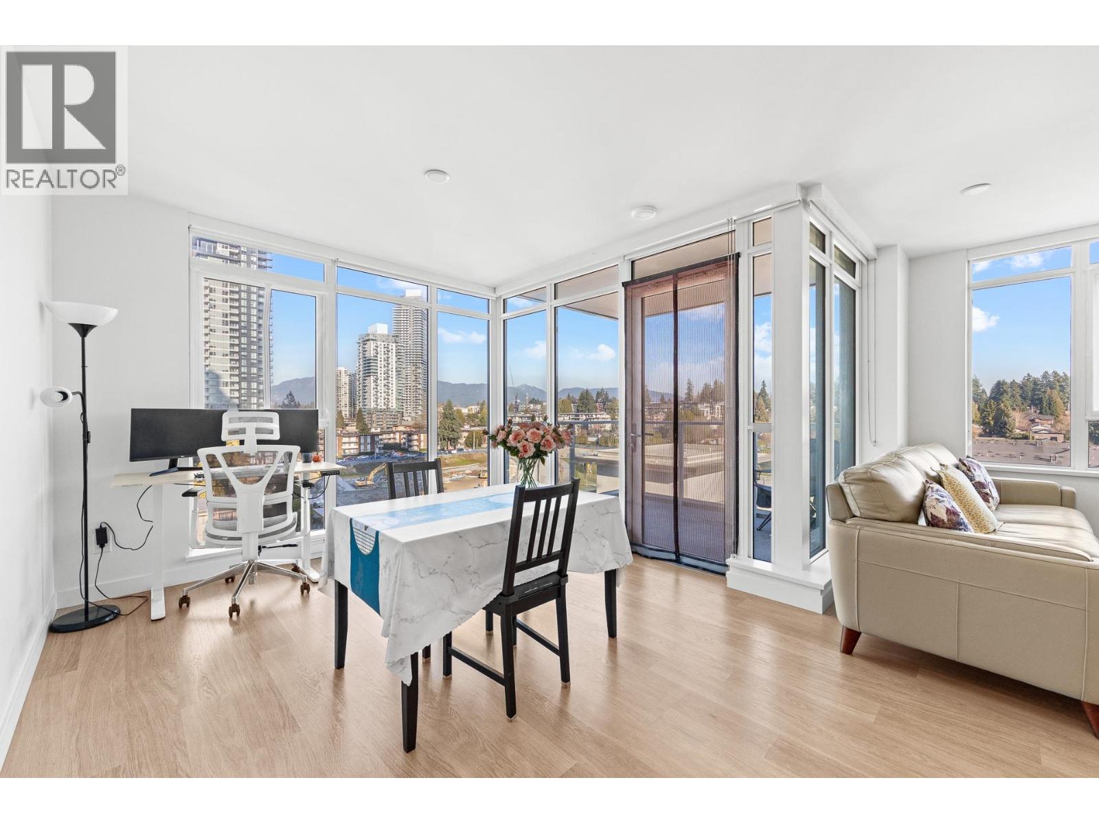 907 525 Foster Avenue, Coquitlam, British Columbia V3J 0H6 - Photo 12 - R3083377