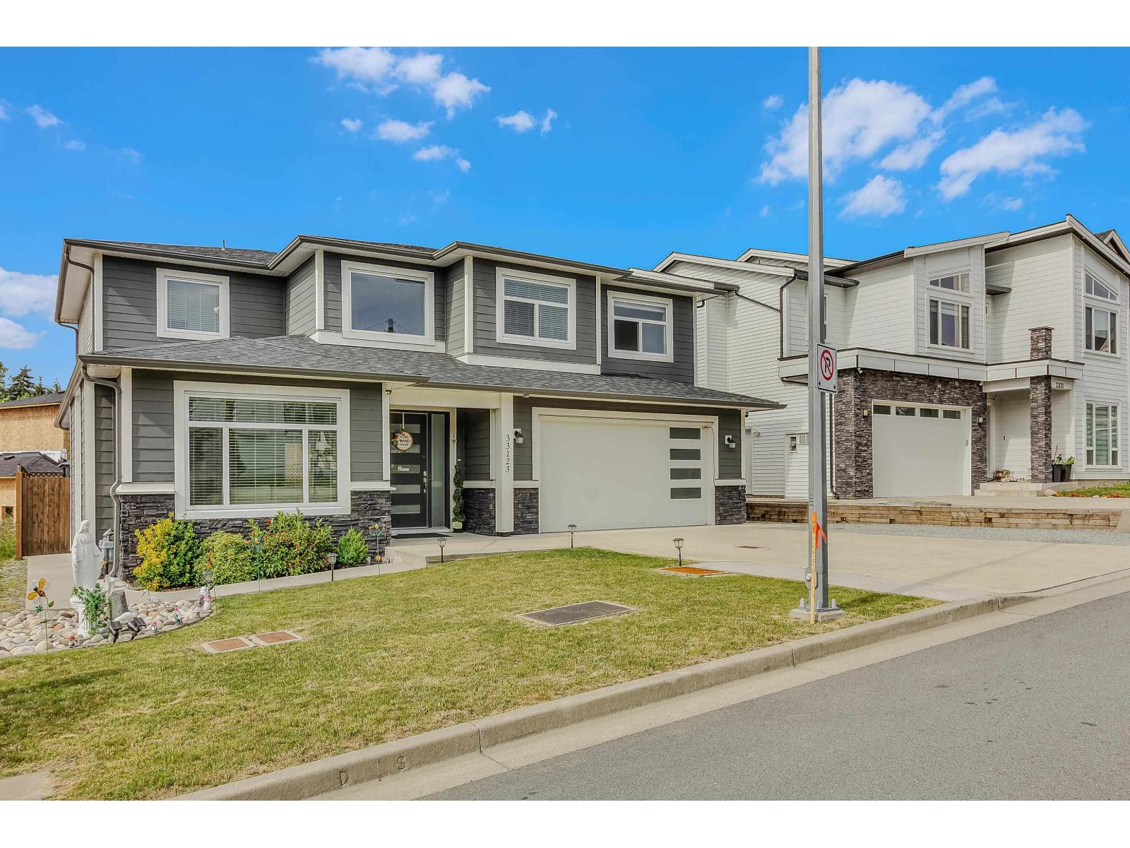 33123 Benedict Boulevard, Mission, British Columbia  V2V 0H1 - Photo 2 - R3083148