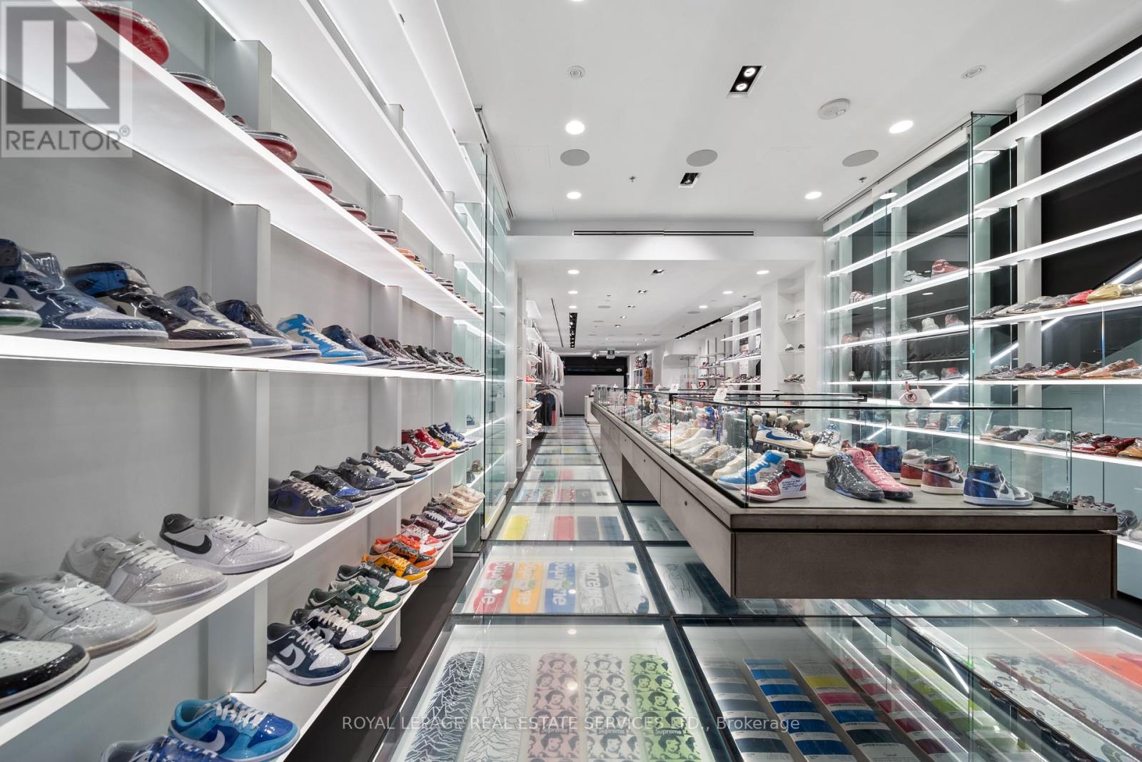 273 Queen Street W, Toronto, Ontario  M5V 1Z9 - Photo 11 - C12677558