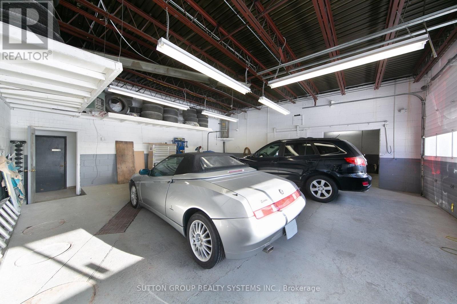 25 & 29 Milford Avenue, Toronto, Ontario  M6M 2W1 - Photo 15 - W12723356