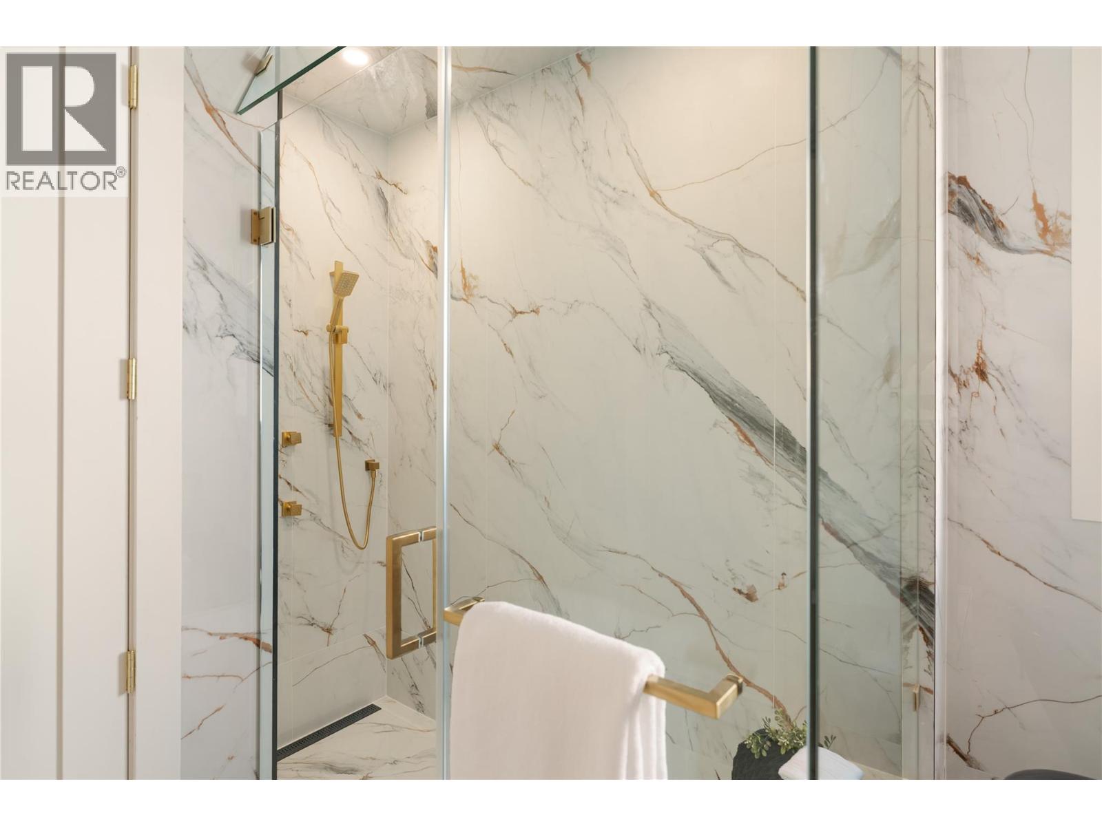 1016 Emslie Street, Kelowna, British Columbia  V1W 0C3 - Photo 23 - 10374020