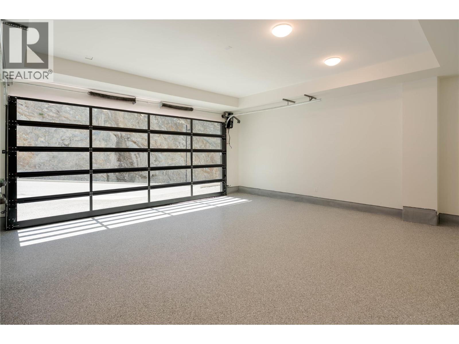 1016 Emslie Street, Kelowna, British Columbia  V1W 0C3 - Photo 64 - 10374020