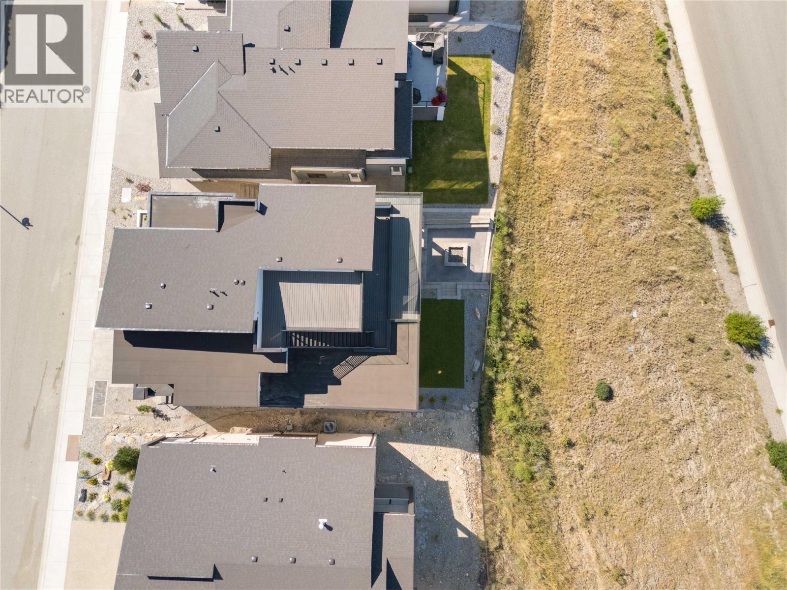 1016 Emslie Street, Kelowna, British Columbia  V1W 0C3 - Photo 74 - 10374020