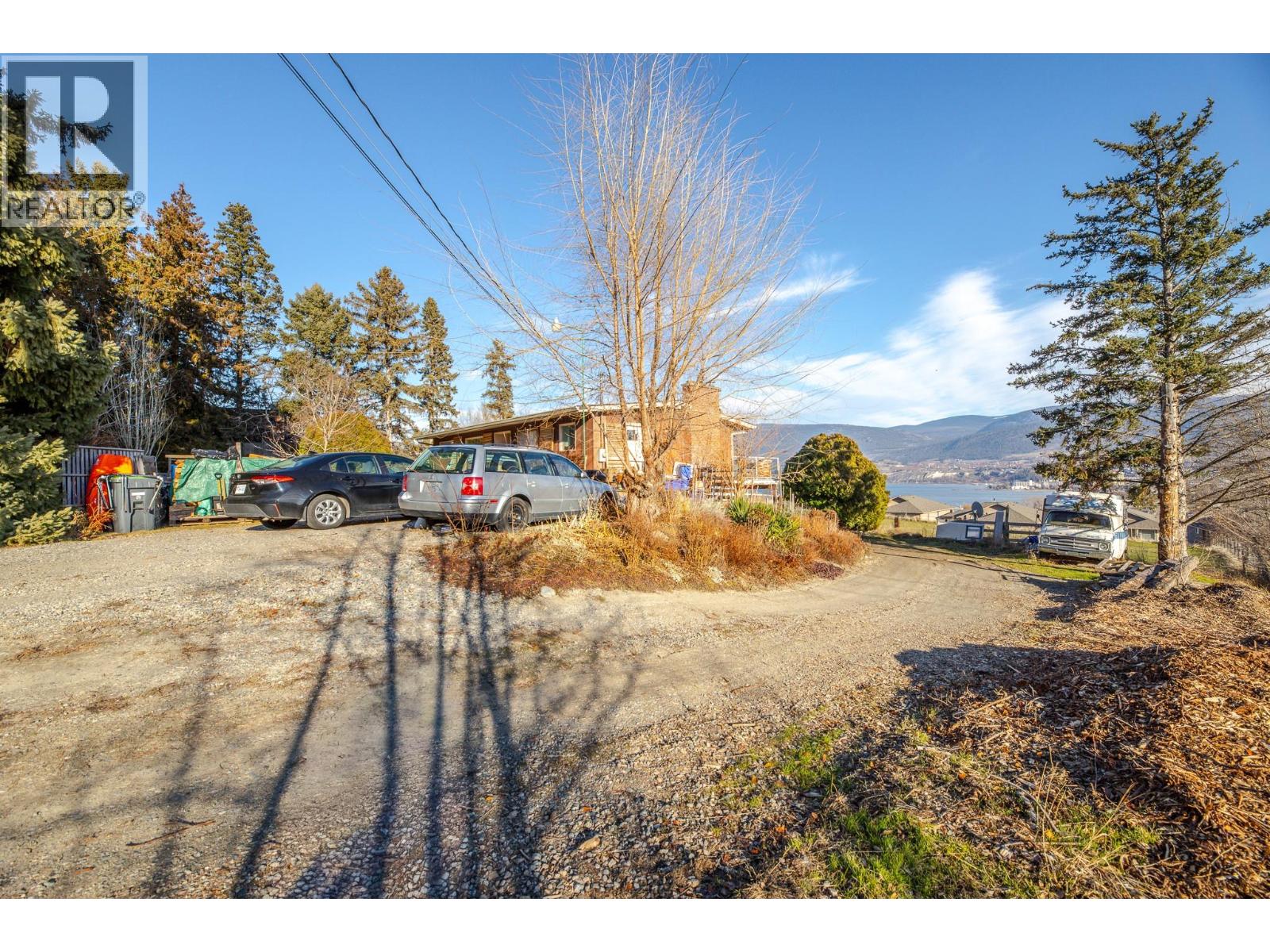 1411 Spartan Drive, Penticton, British Columbia  V2A 8Z5 - Photo 5 - 10373584