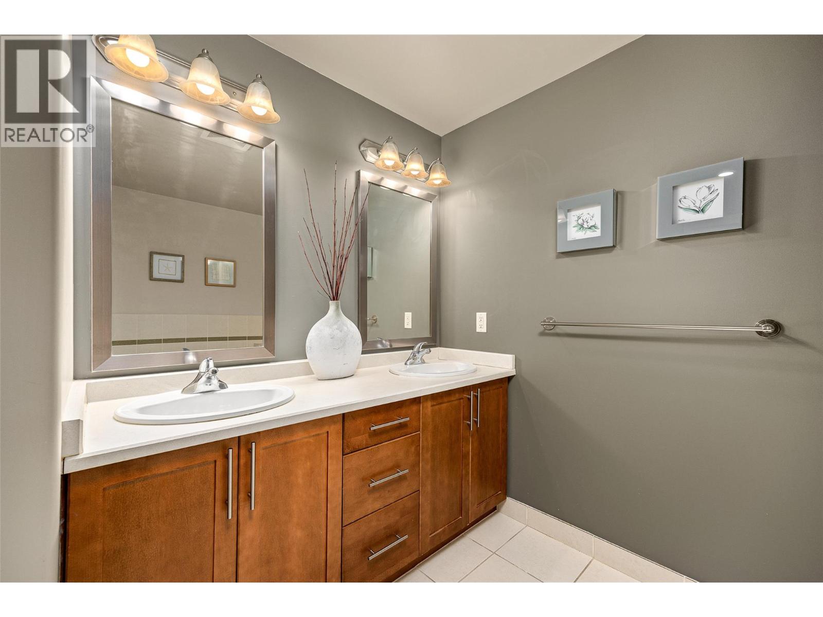 1160 Bernard Avenue Unit# 504, Kelowna, British Columbia  V1Y 6R2 - Photo 23 - 10372877