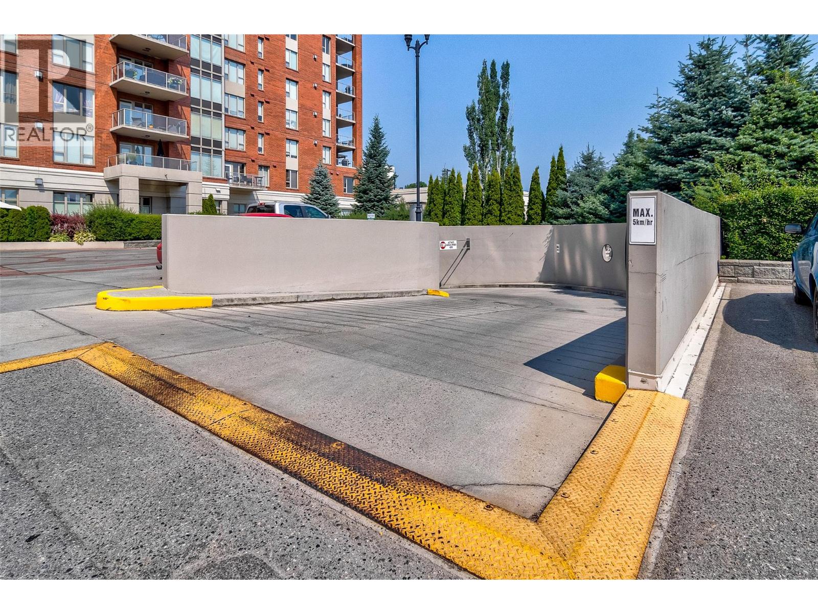 1160 Bernard Avenue Unit# 504, Kelowna, British Columbia  V1Y 6R2 - Photo 36 - 10372877