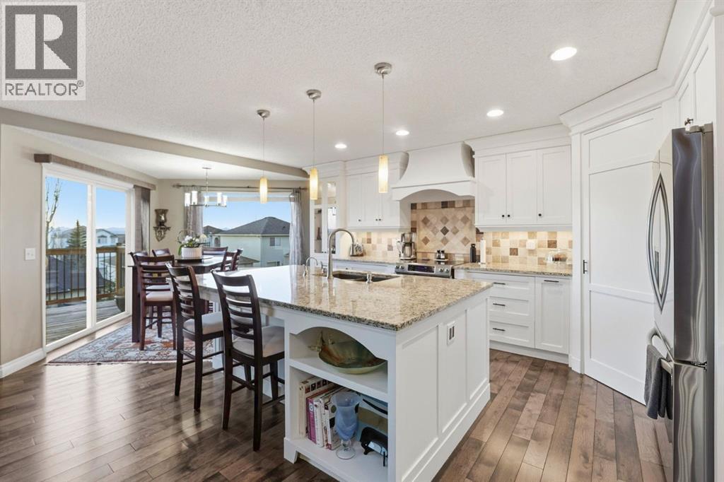 54 Rockbluff Close Nw, Calgary, Alberta  T3G 5A9 - Photo 5 - A2279817