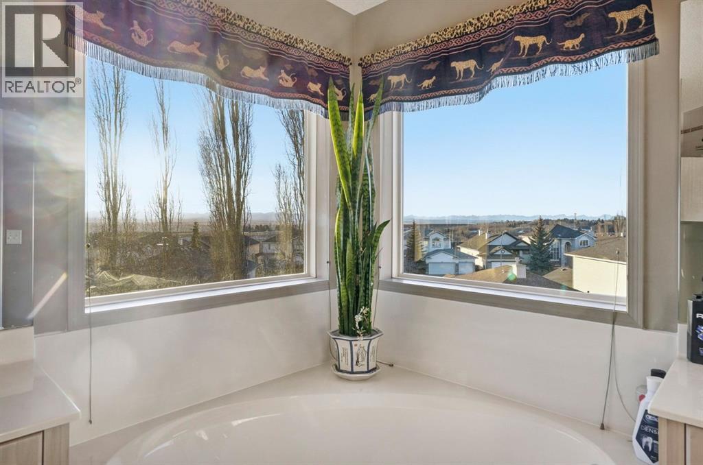 54 Rockbluff Close Nw, Calgary, Alberta  T3G 5A9 - Photo 20 - A2279817