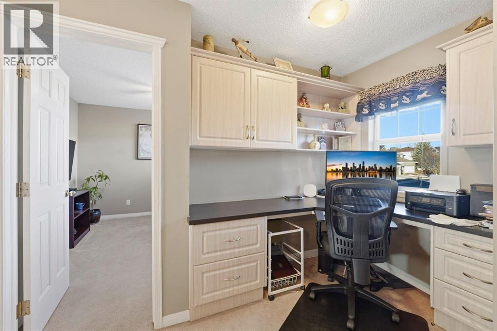 54 Rockbluff Close Nw, Calgary, Alberta  T3G 5A9 - Photo 24 - A2279817