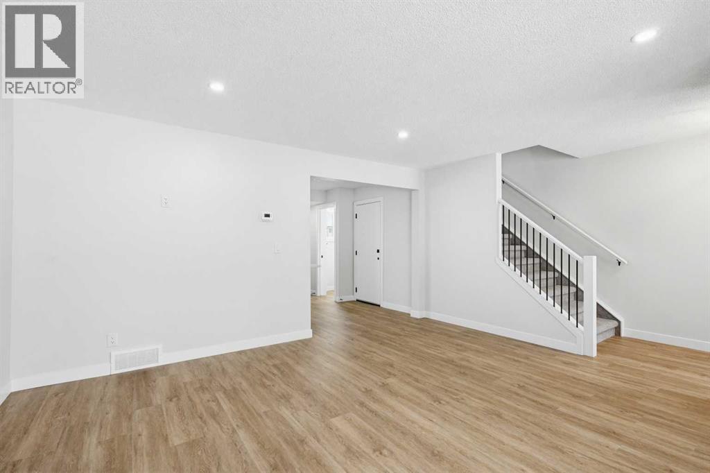 5610 Pensacola Crescent Se, Calgary, Alberta  T2A 2G6 - Photo 10 - A2280628