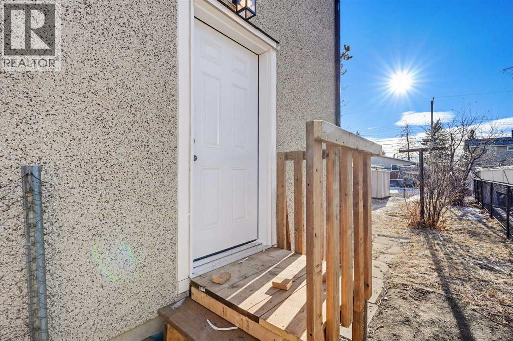 5610 Pensacola Crescent Se, Calgary, Alberta  T2A 2G6 - Photo 5 - A2280628