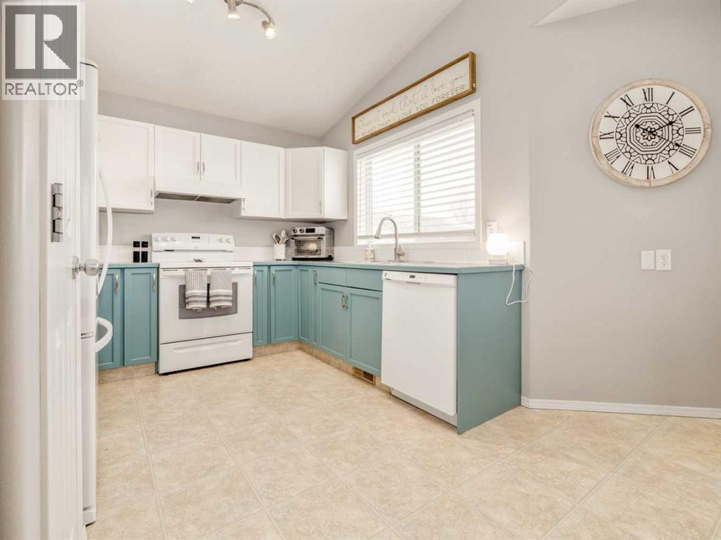 109 Peigan Court W, Lethbridge, Alberta  T1K 7N9 - Photo 15 - A2282036