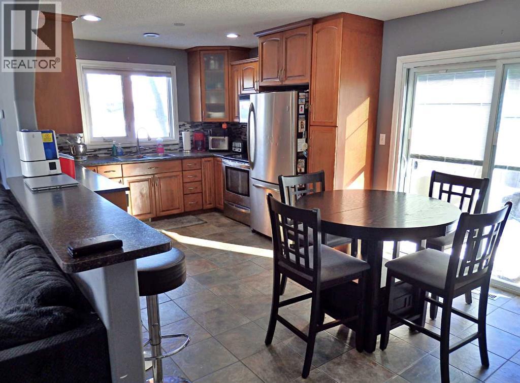 5943 51 Avenue, Vermilion, Alberta T9X 1X2 - Photo 13 - A2281040