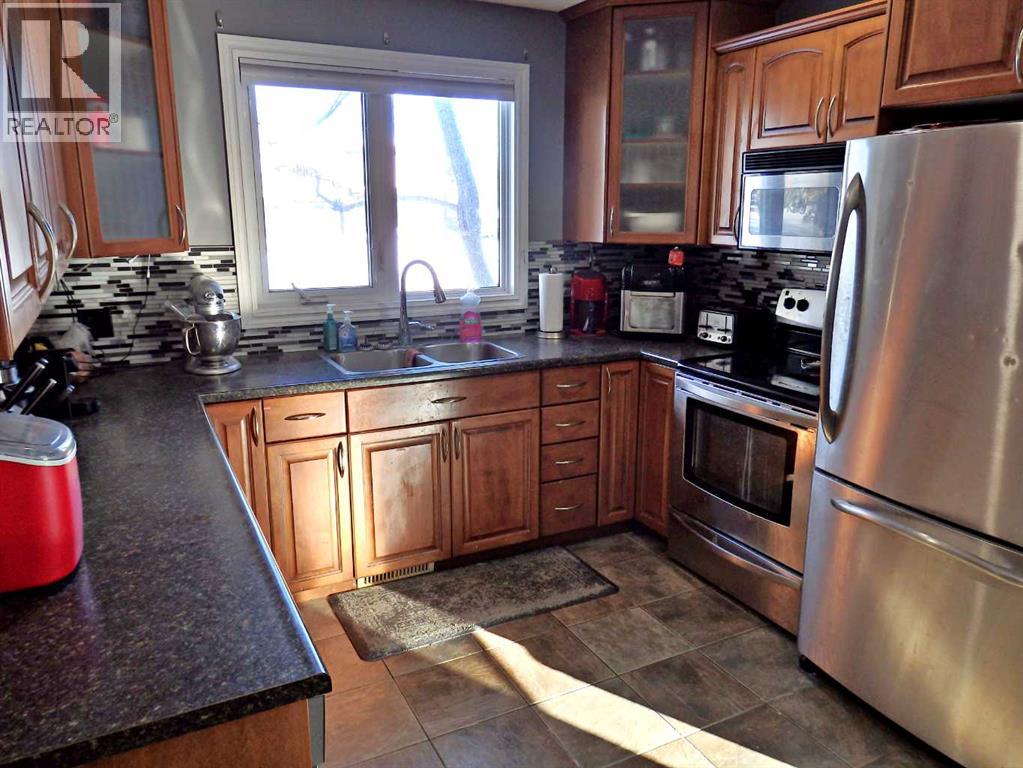 5943 51 Avenue, Vermilion, Alberta T9X 1X2 - Photo 14 - A2281040