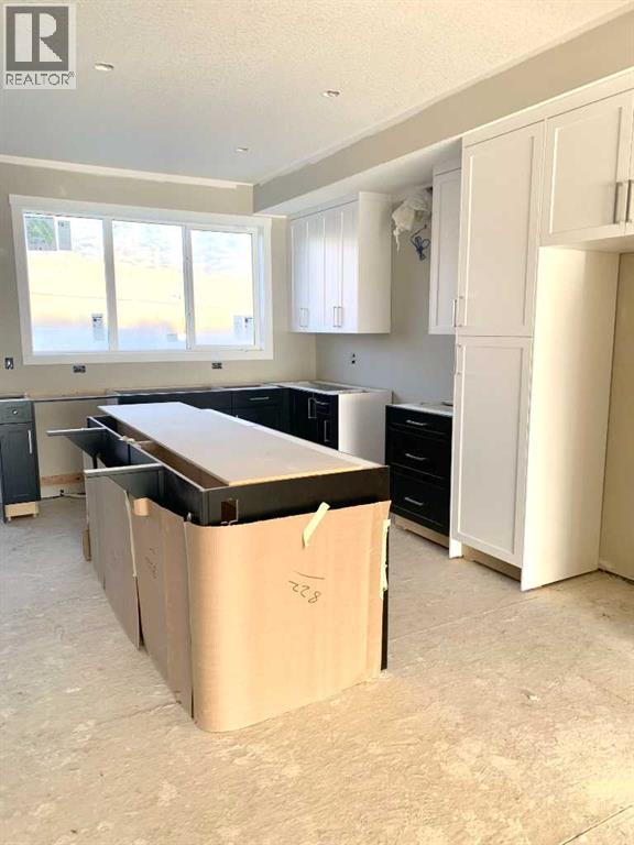 156 Crimson Ridge Place Nw, Calgary, Alberta  T3L 0K4 - Photo 6 - A2268603