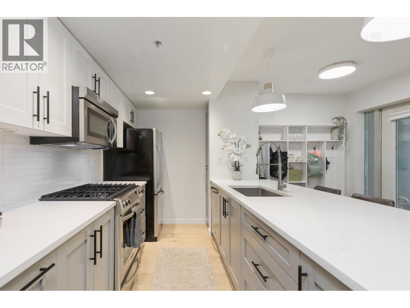 Th4 1288 Chesterfield Avenue, North Vancouver, British Columbia  V7M 0B1 - Photo 8 - R3083666