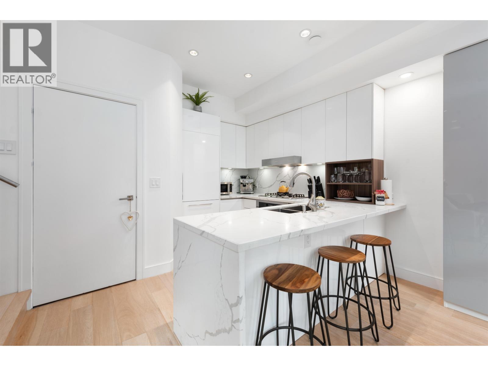 705 Victoria Drive, Vancouver, British Columbia  V5L 4E5 - Photo 10 - R3083686