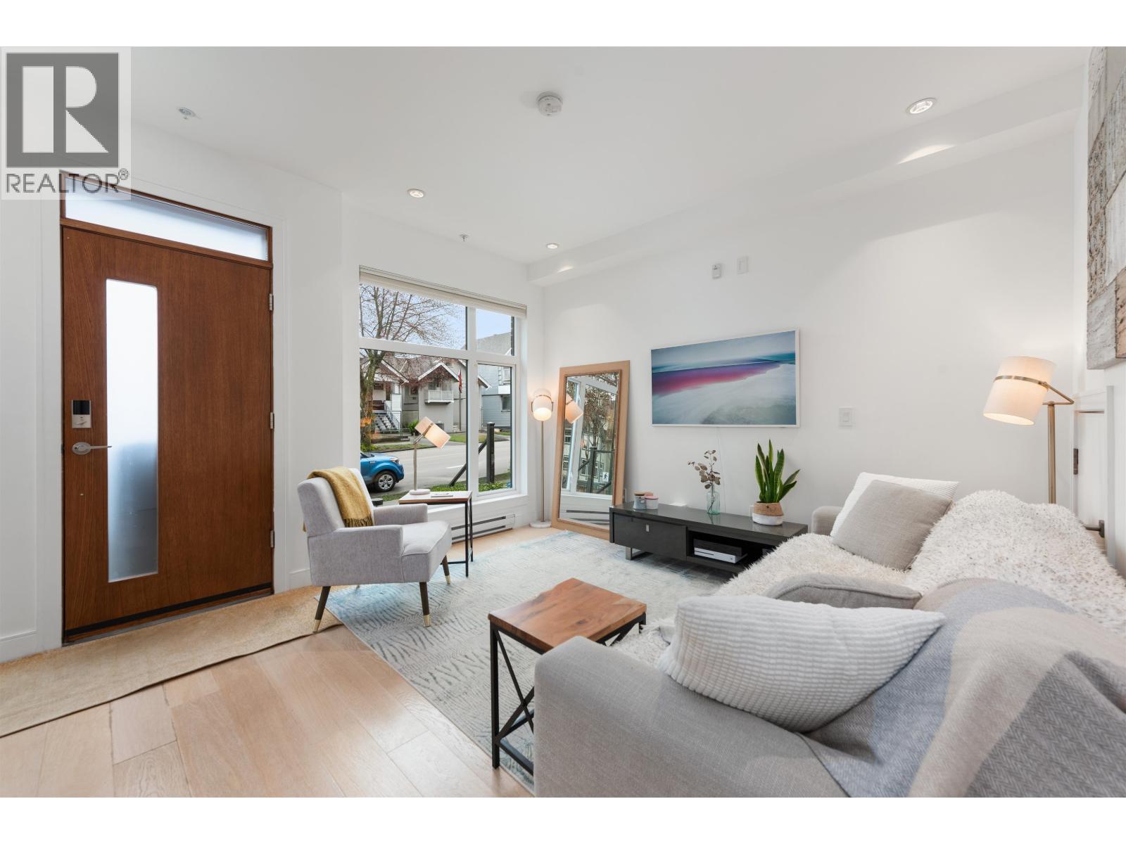 705 Victoria Drive, Vancouver, British Columbia  V5L 4E5 - Photo 3 - R3083686