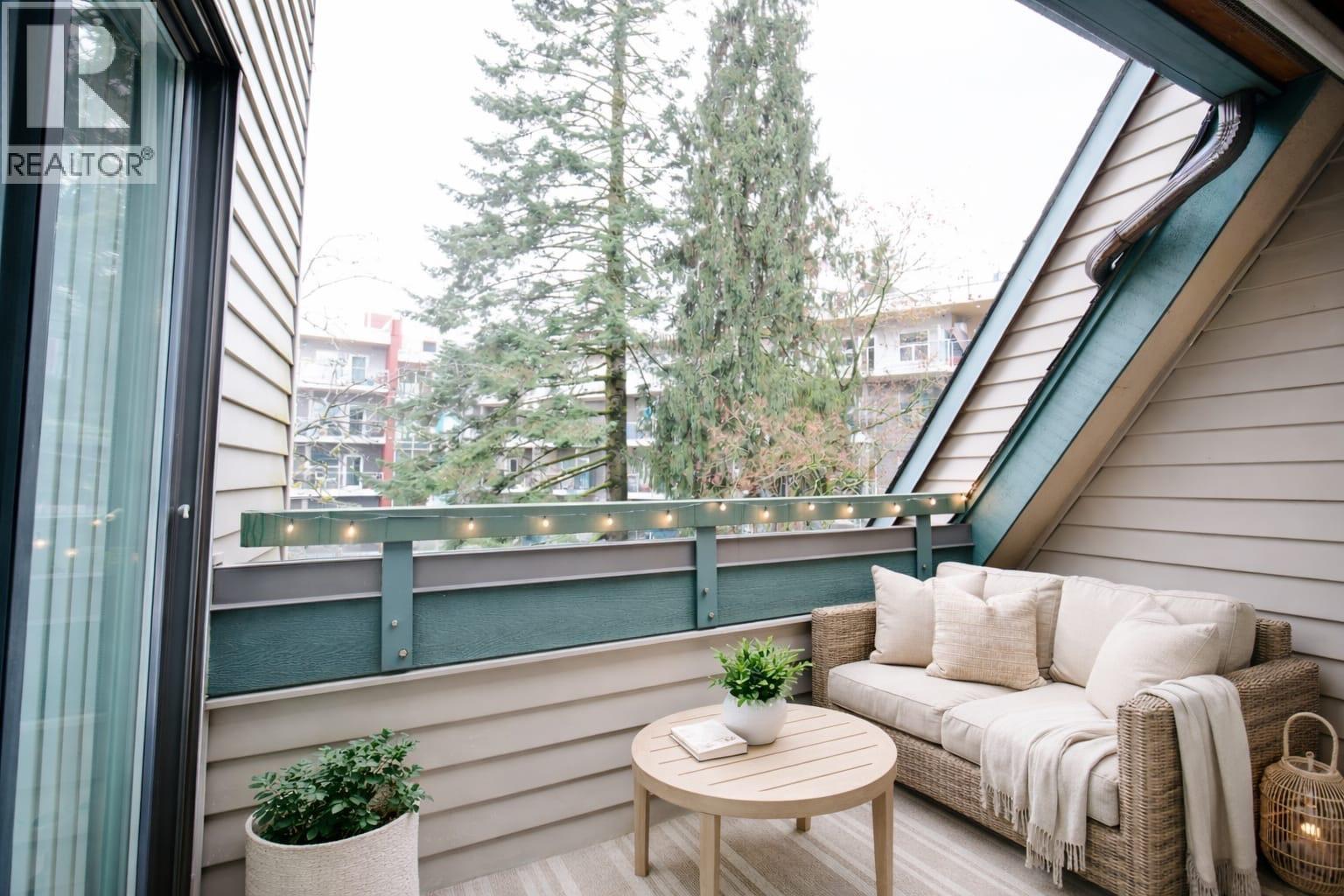 411 2915 Glen Drive, Coquitlam, British Columbia  V3B 7H8 - Photo 11 - R3083689